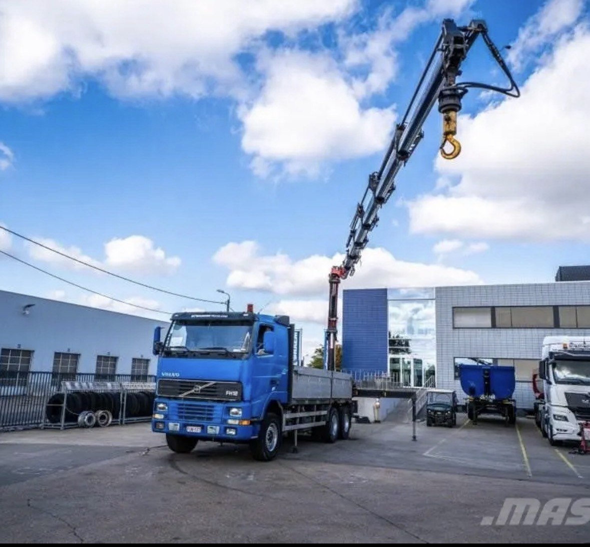 Volvo FH12 с вылетом стрелы 12 м
